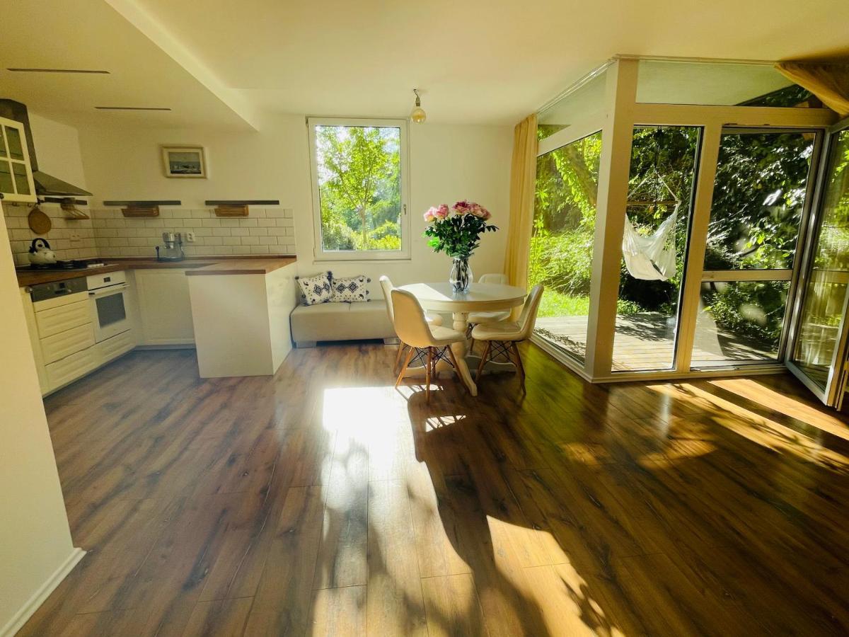 70M2 Romantic Living In The Old Town With Garden Bratislava Ngoại thất bức ảnh