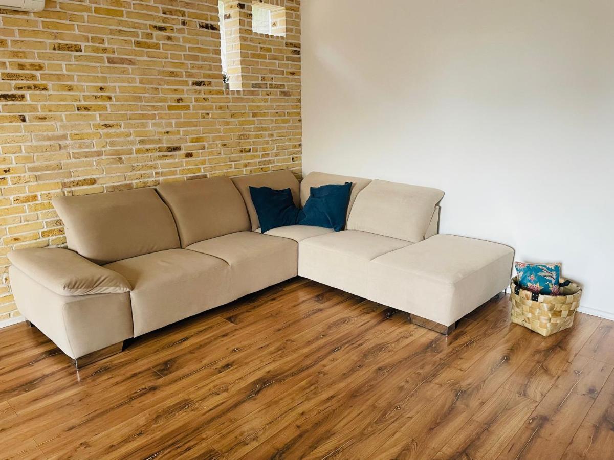 70M2 Romantic Living In The Old Town With Garden Bratislava Ngoại thất bức ảnh