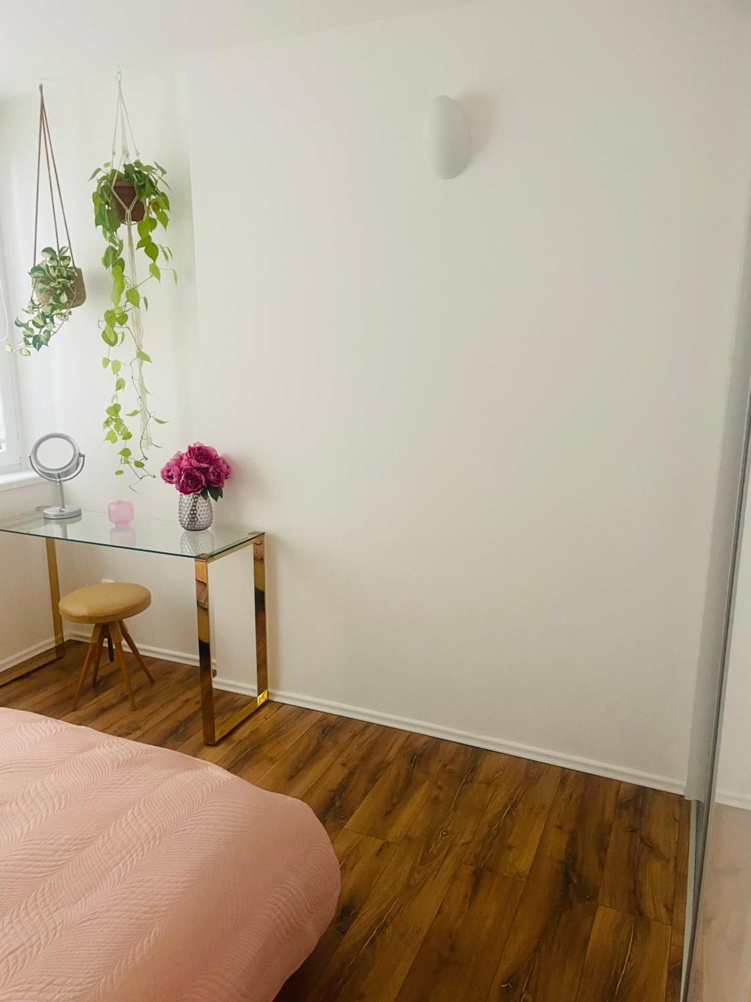 70M2 Romantic Living In The Old Town With Garden Bratislava Ngoại thất bức ảnh